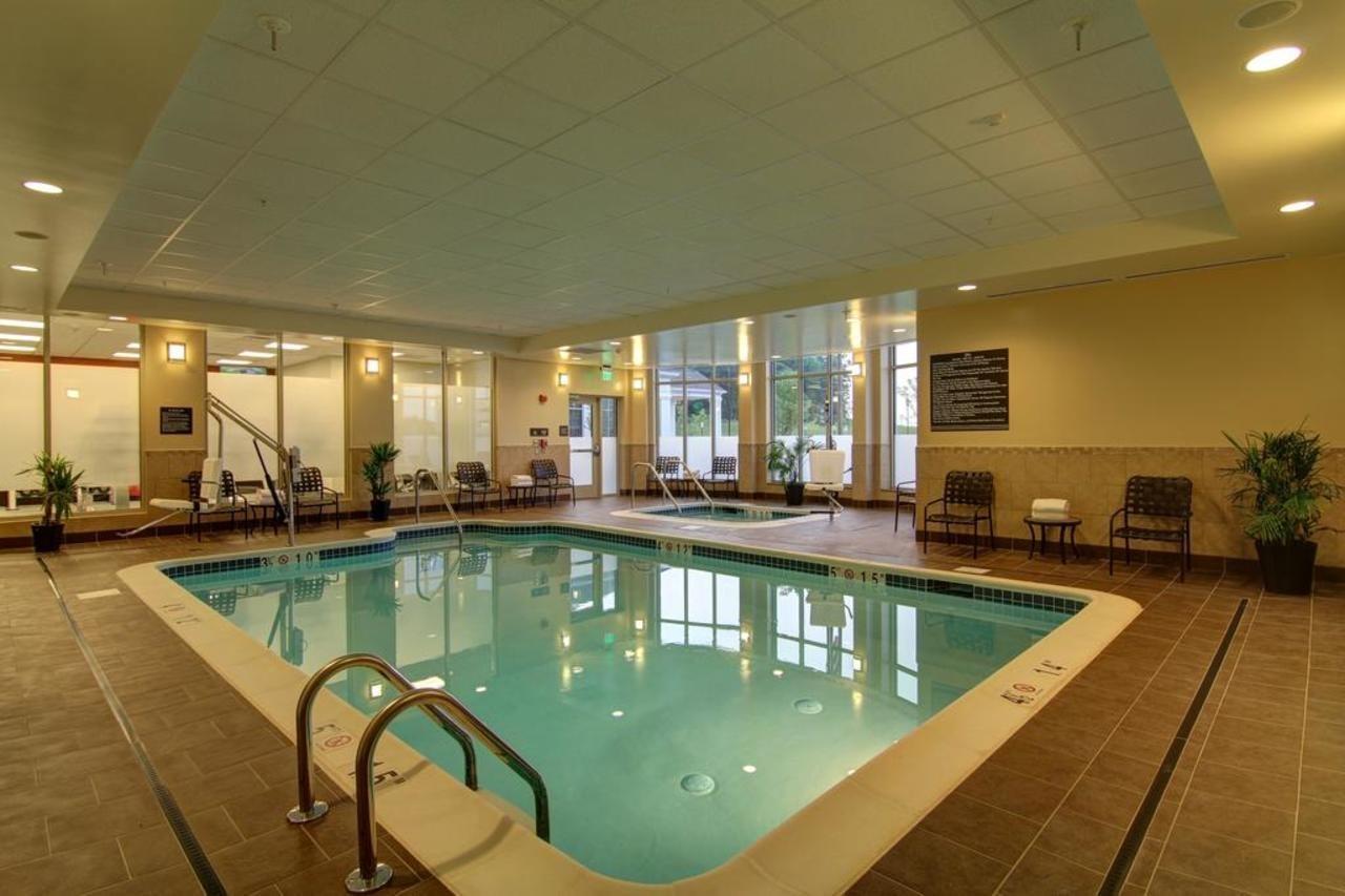 Hilton Garden Inn Woodbridge Luaran gambar