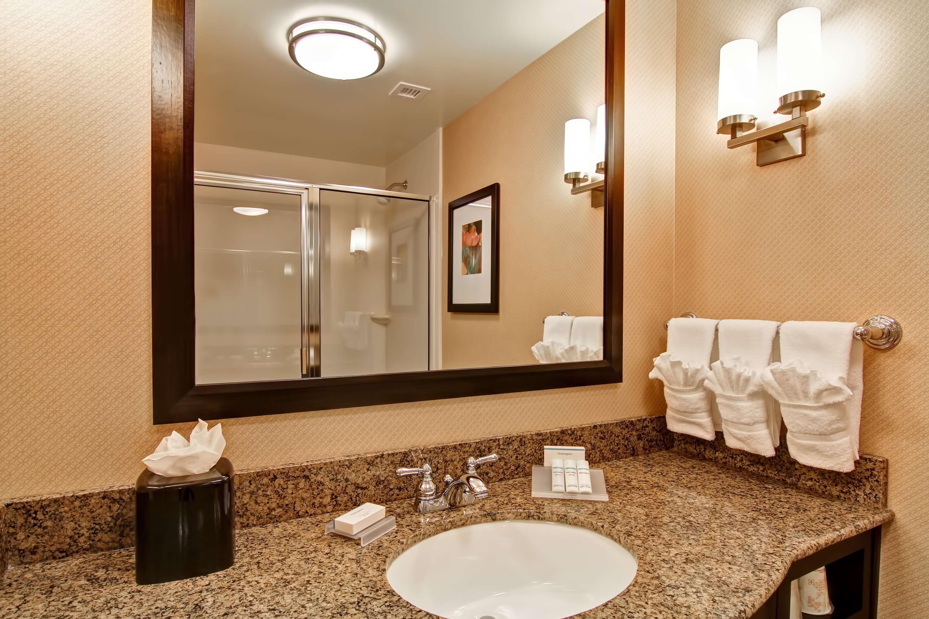 Hilton Garden Inn Woodbridge Luaran gambar