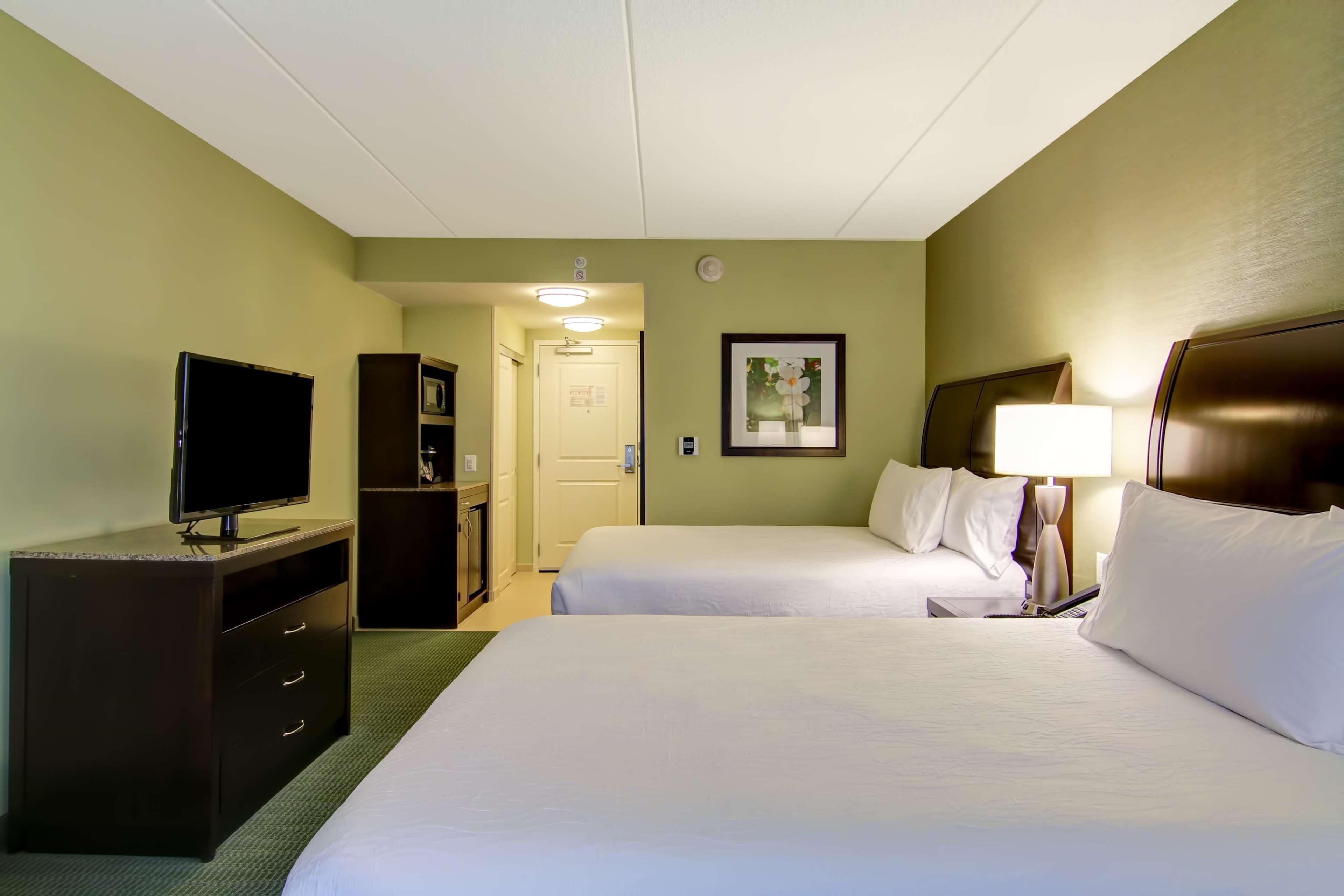 Hilton Garden Inn Woodbridge Luaran gambar