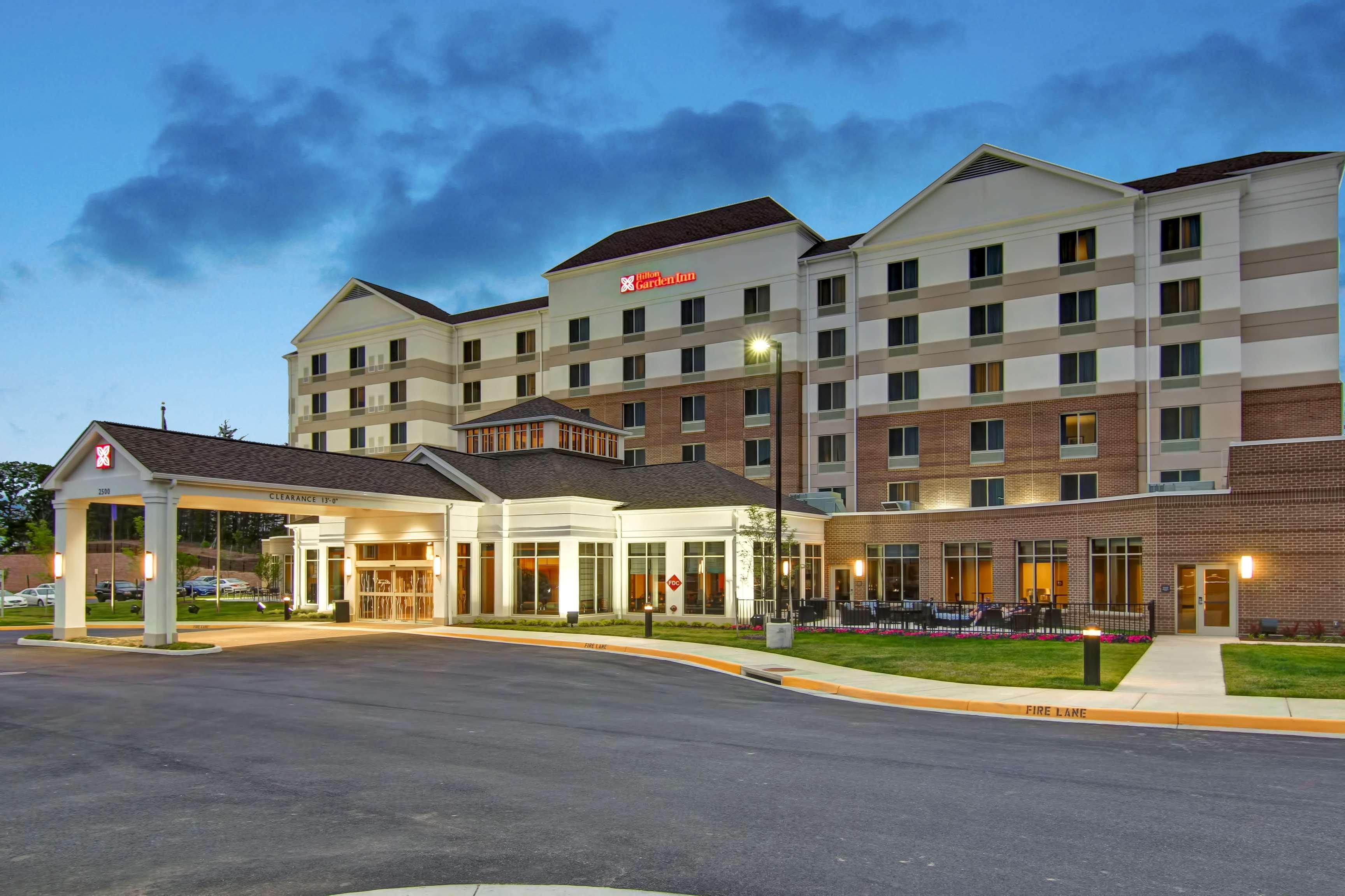 Hilton Garden Inn Woodbridge Luaran gambar