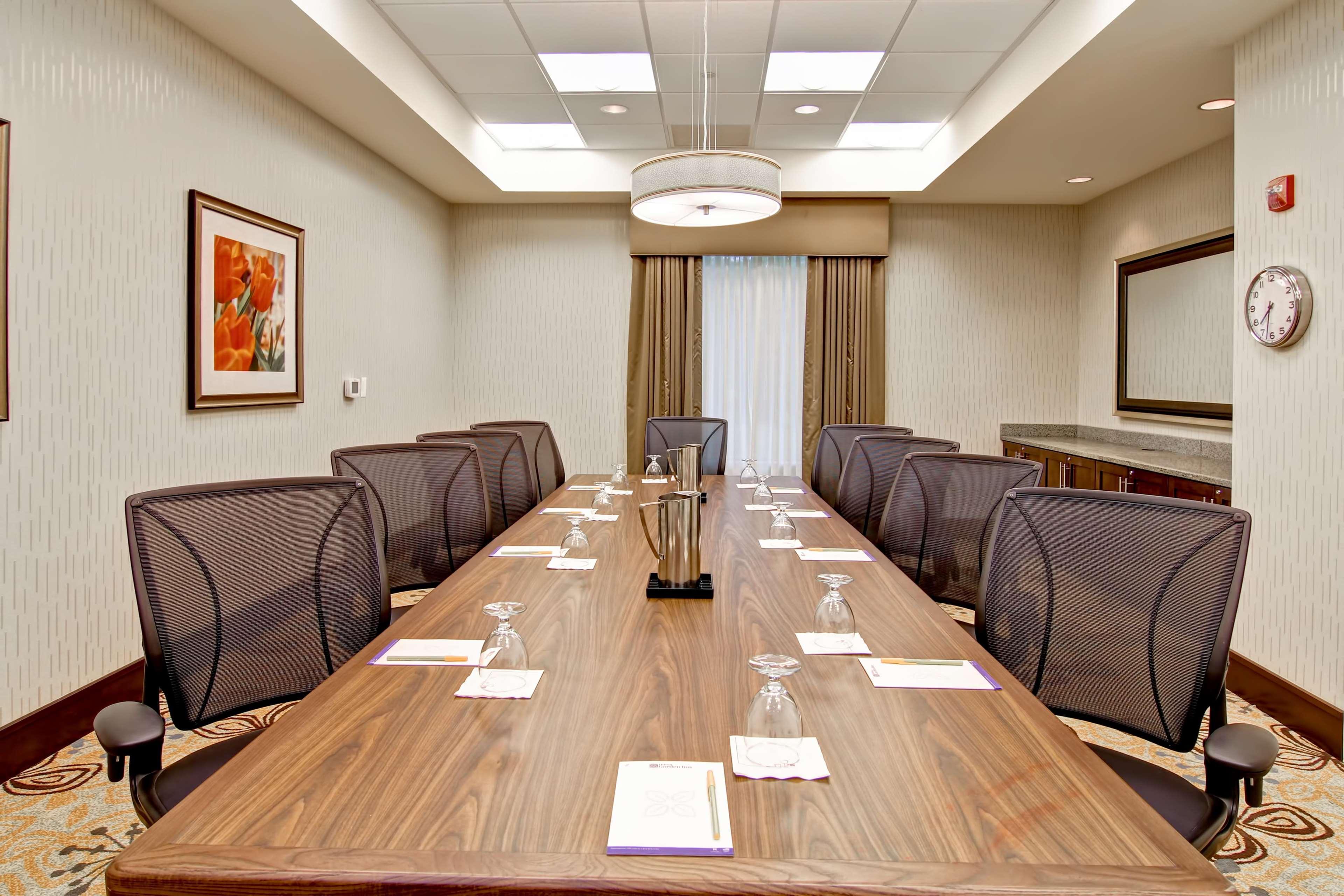 Hilton Garden Inn Woodbridge Luaran gambar