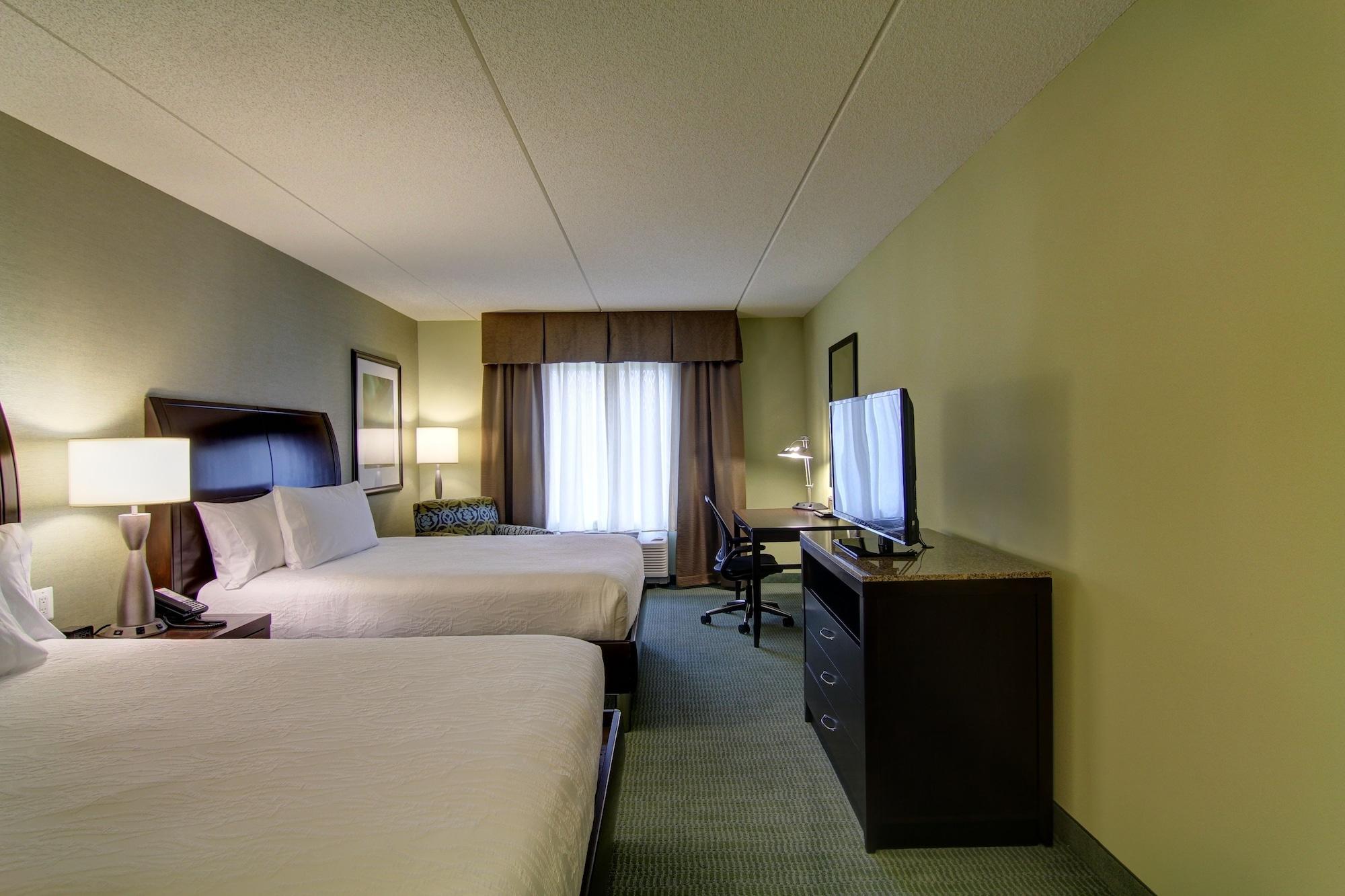 Hilton Garden Inn Woodbridge Luaran gambar